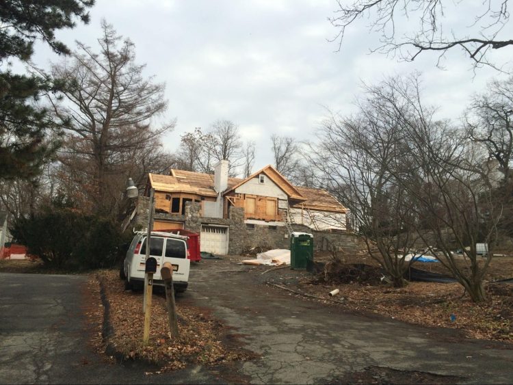 How Cash Buyers Simplify Selling a Damaged or Distressed Property in San Diego, CA